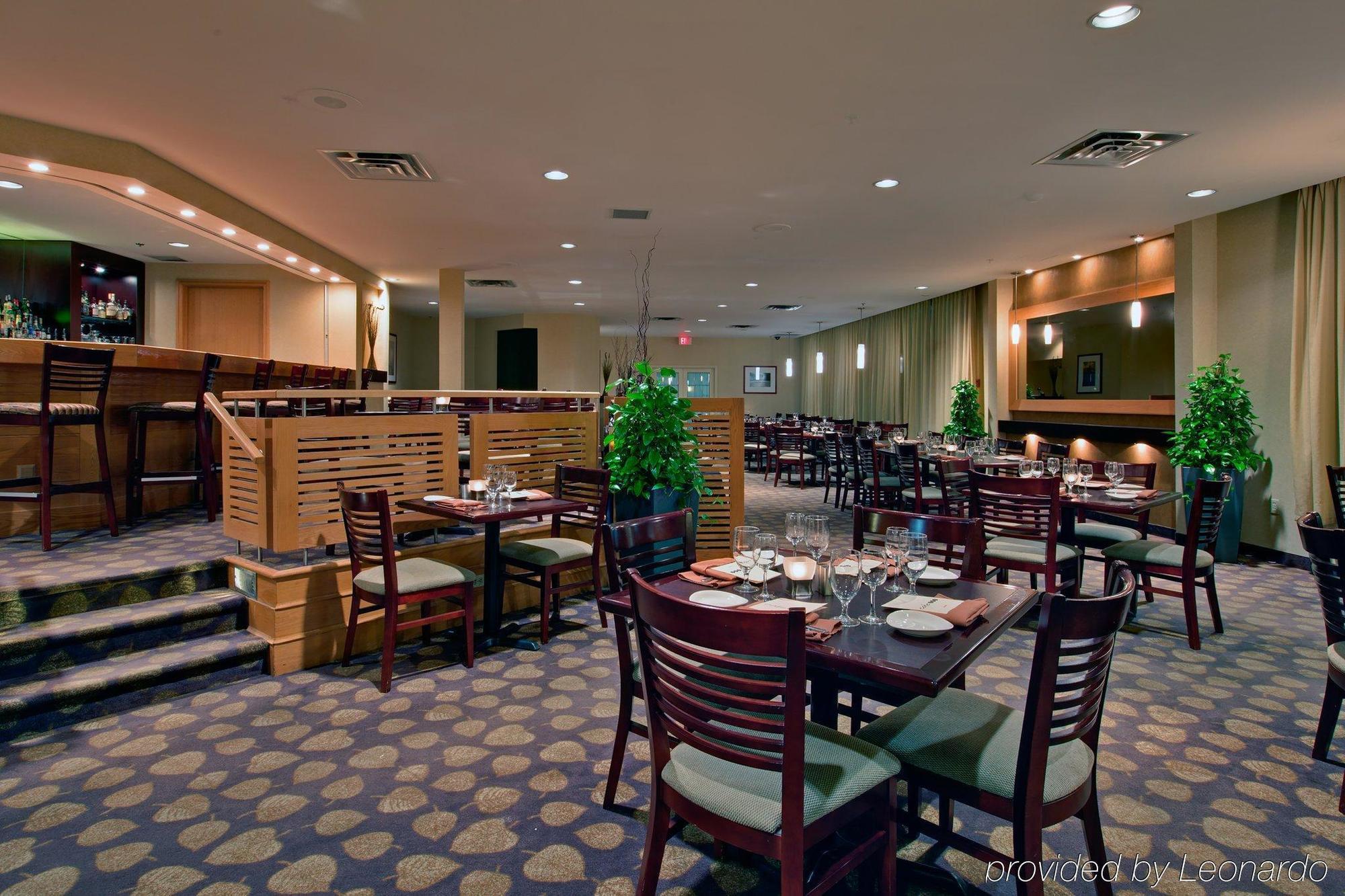 Hotel Doubletree By Hilton Halifax Dartmouth Restaurant photo